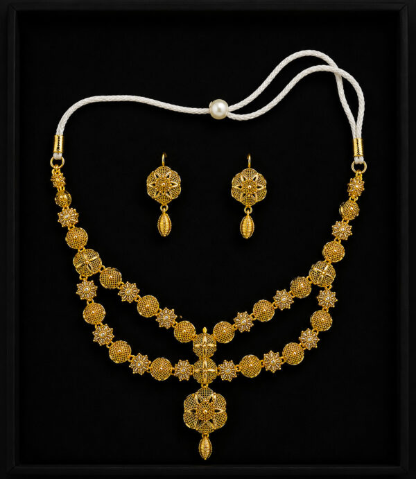 Gold Necklace Set — Double-Row Floral Rosette Pendant