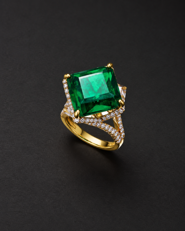 Gold Ring — Emerald Centre, Baguette Diamond Halo