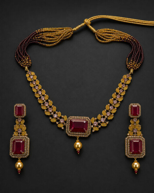 Gold Leaf-Link Necklace Set — Ruby Emerald-Cut Centrepiece